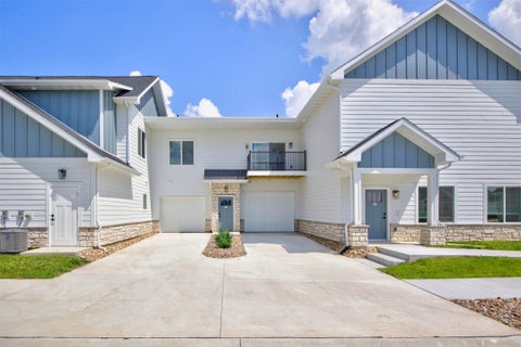 Homes For Rent - 455 S 85th Street<br/> Dallas County, West Des Moines, IA 50266