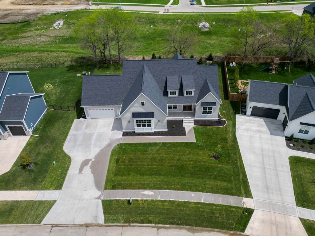 5807 NE Sherman Court