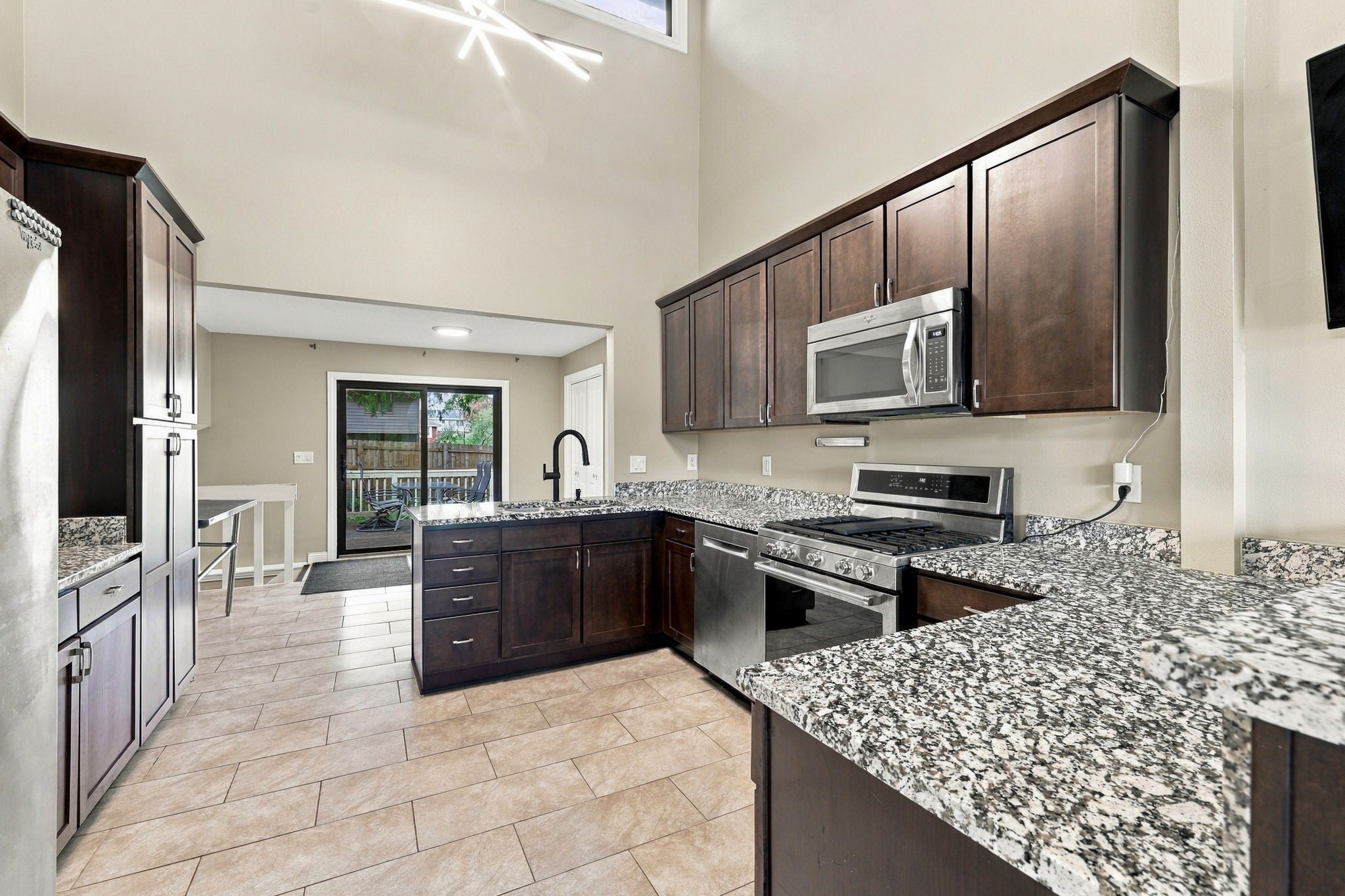 1712 NW 100th Place