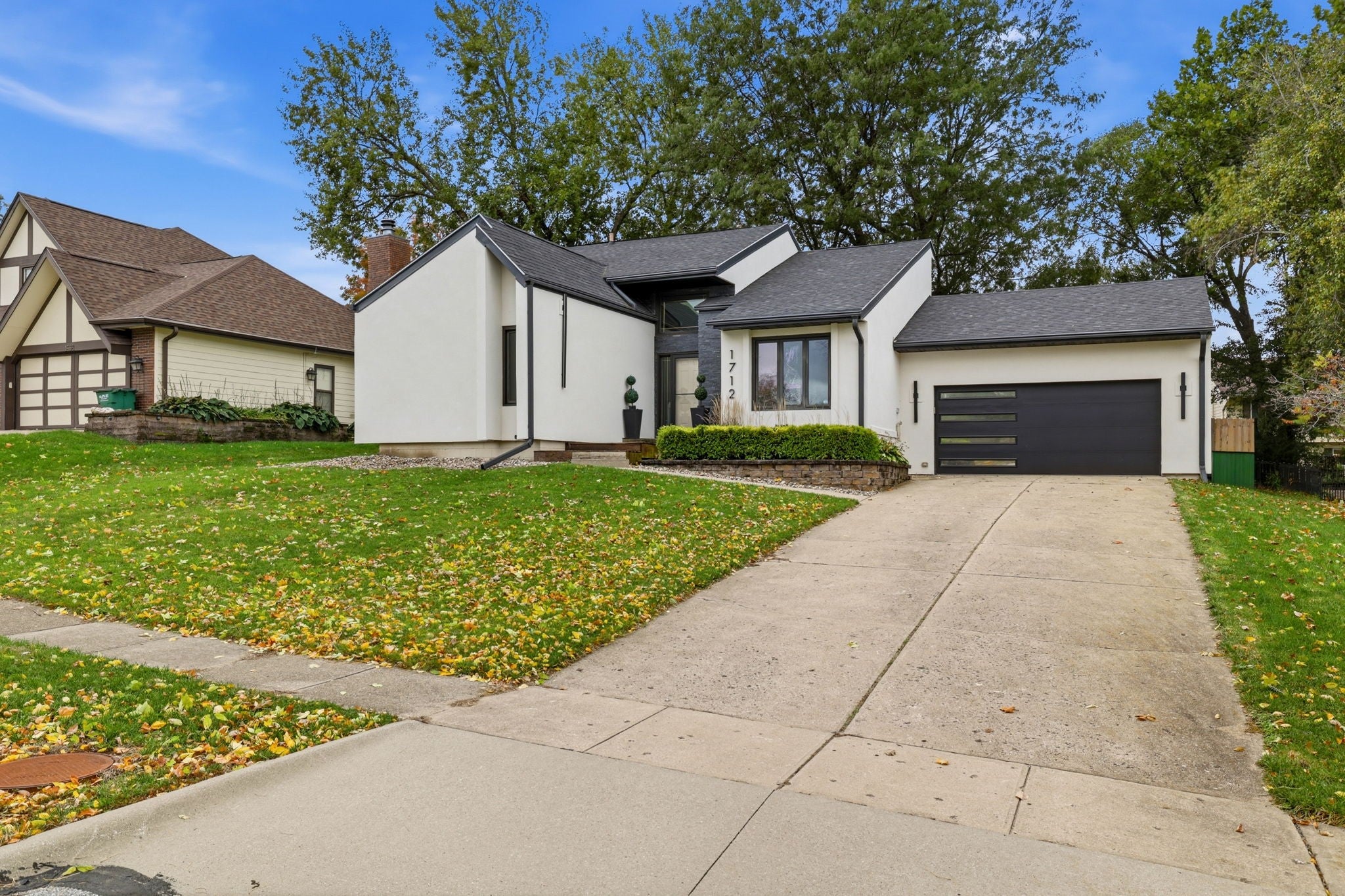 1712 NW 100th Place