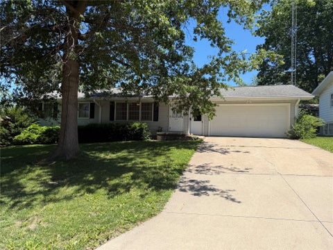 Homes For Sale - 310 Hazel Street<br/> Pella, IA 50219