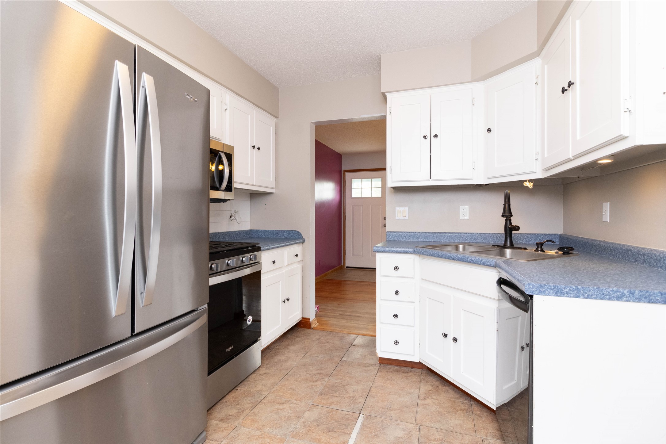 1000 E Watrous Avenue, Des Moines, Iowa image 13