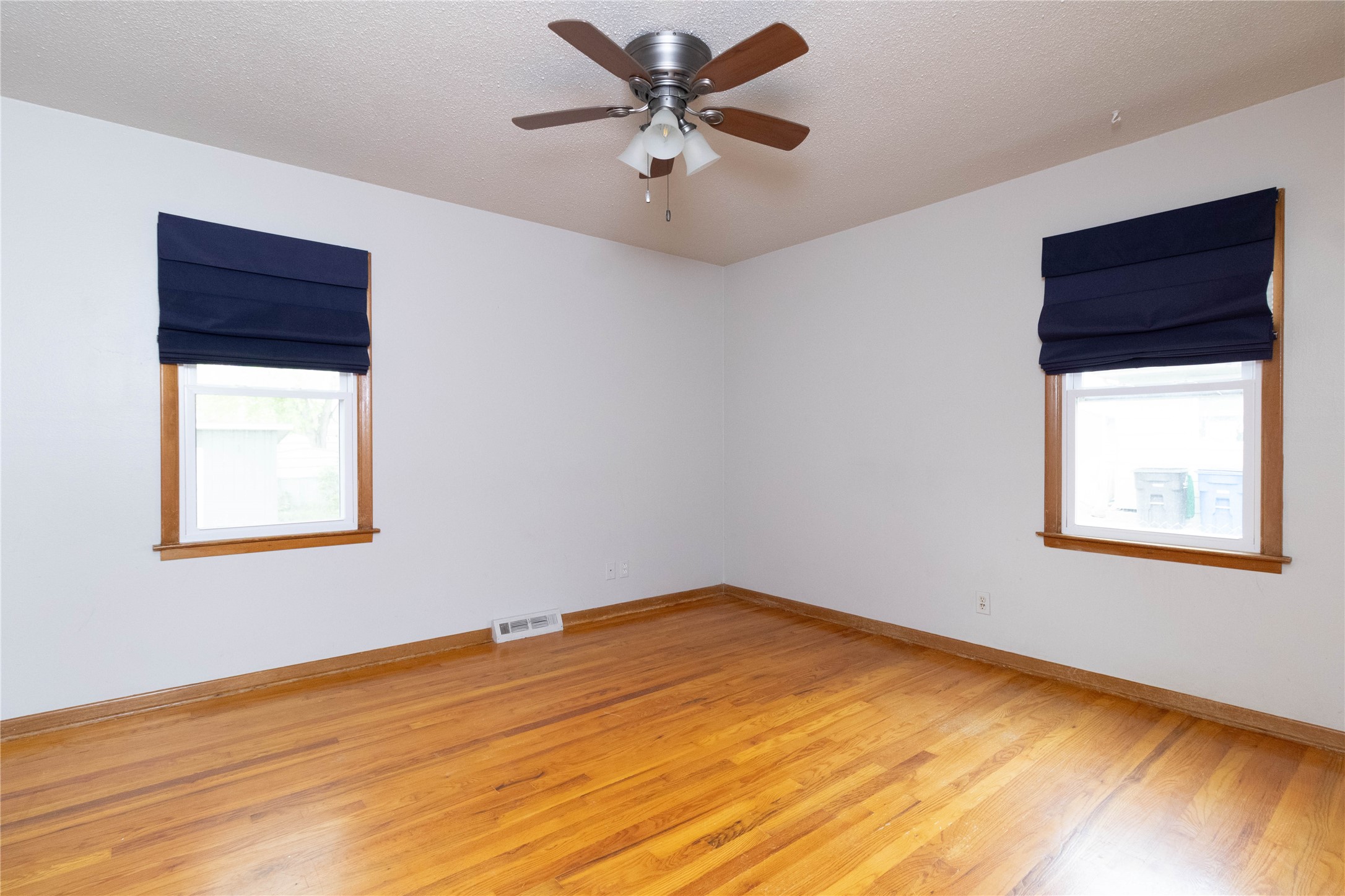 1000 E Watrous Avenue, Des Moines, Iowa image 15