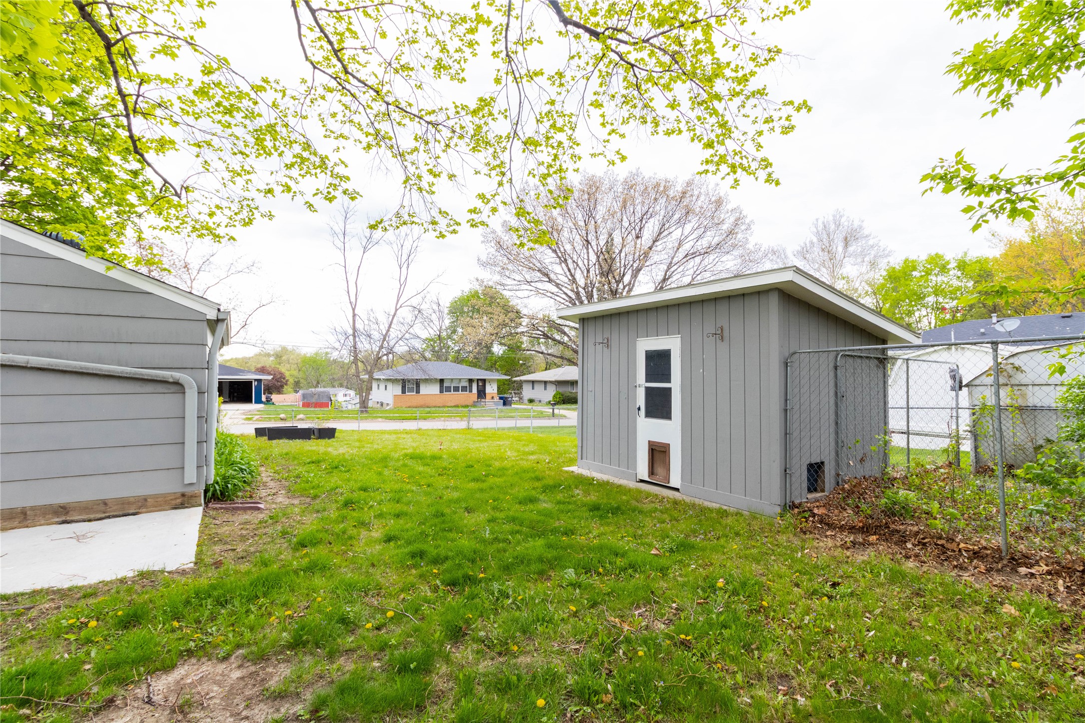 1000 E Watrous Avenue, Des Moines, Iowa image 8