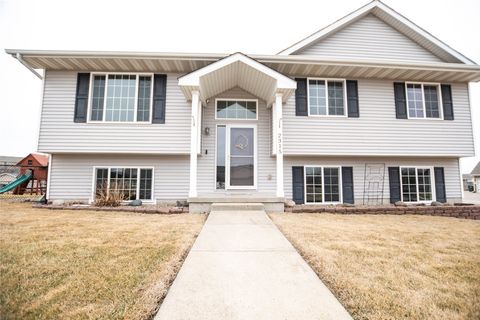2315 Maplewood Drive Granger IA 50109