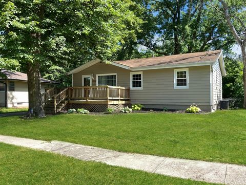 Single Family Residence in Des Moines IA 601 Titus Avenue.jpg