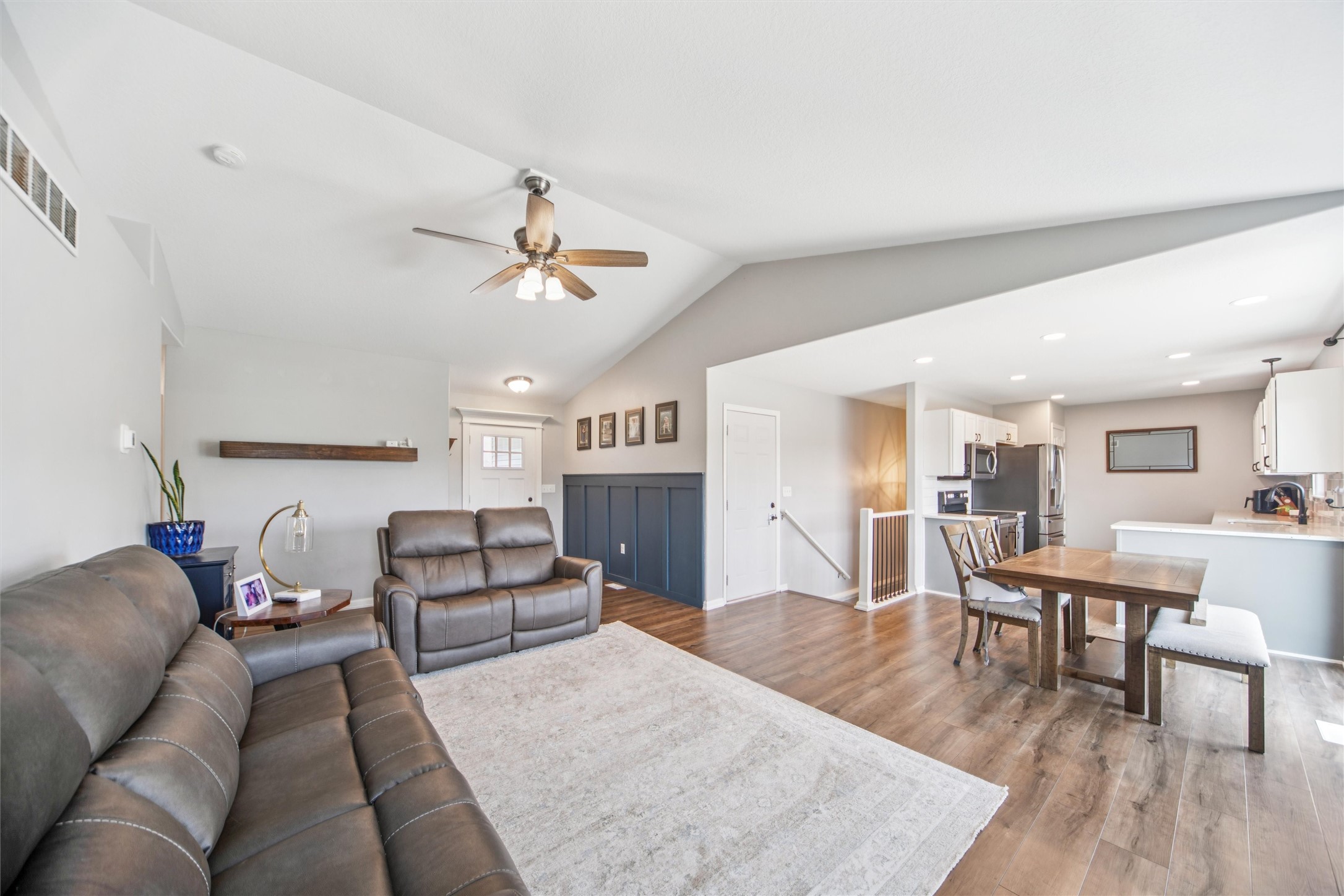 Bondurant, Iowa 50035, United States, 5 Bedrooms Bedrooms, ,3 BathroomsBathrooms,Residential,Active,204858