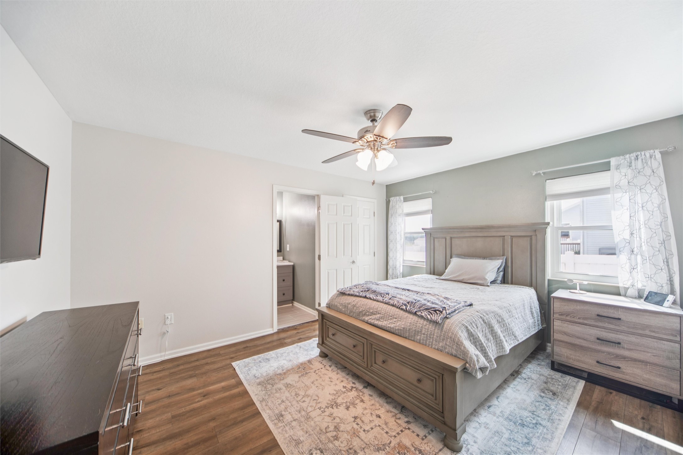 Bondurant, Iowa 50035, United States, 5 Bedrooms Bedrooms, ,3 BathroomsBathrooms,Residential,Active,204858