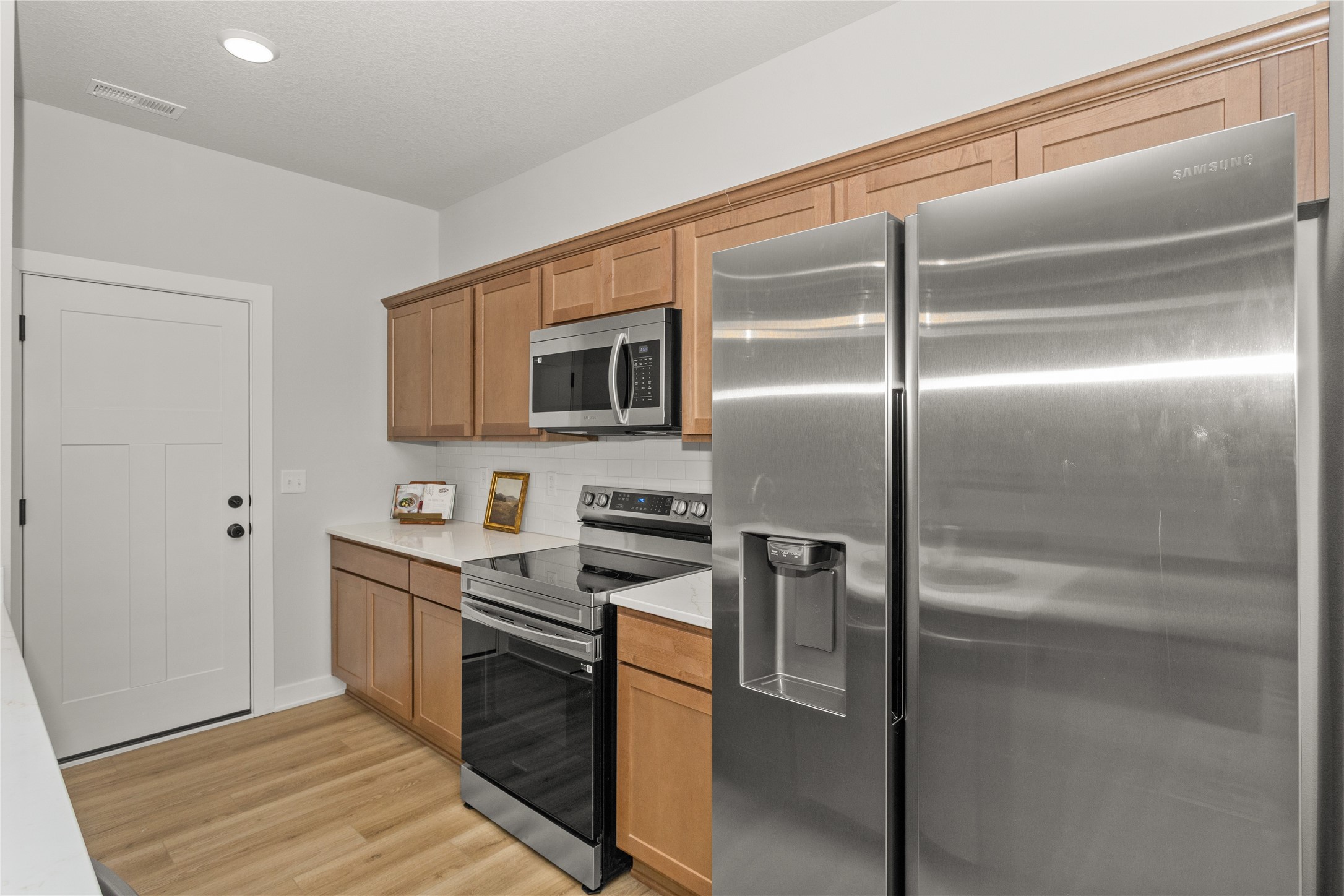 208 NW Waverly Drive, Waukee, Iowa image 7