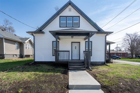 Homes For Sale - 2901 4th Street<br/> Des Moines, IA 50313