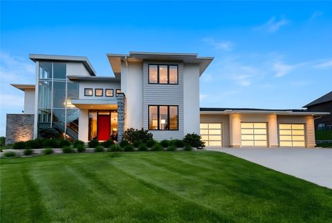 5710 Chestnut Lane West Des Moines IA 50266