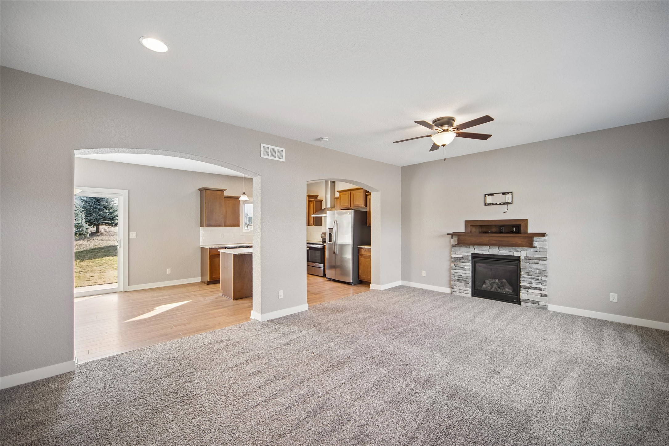 961 Bridgeview Street