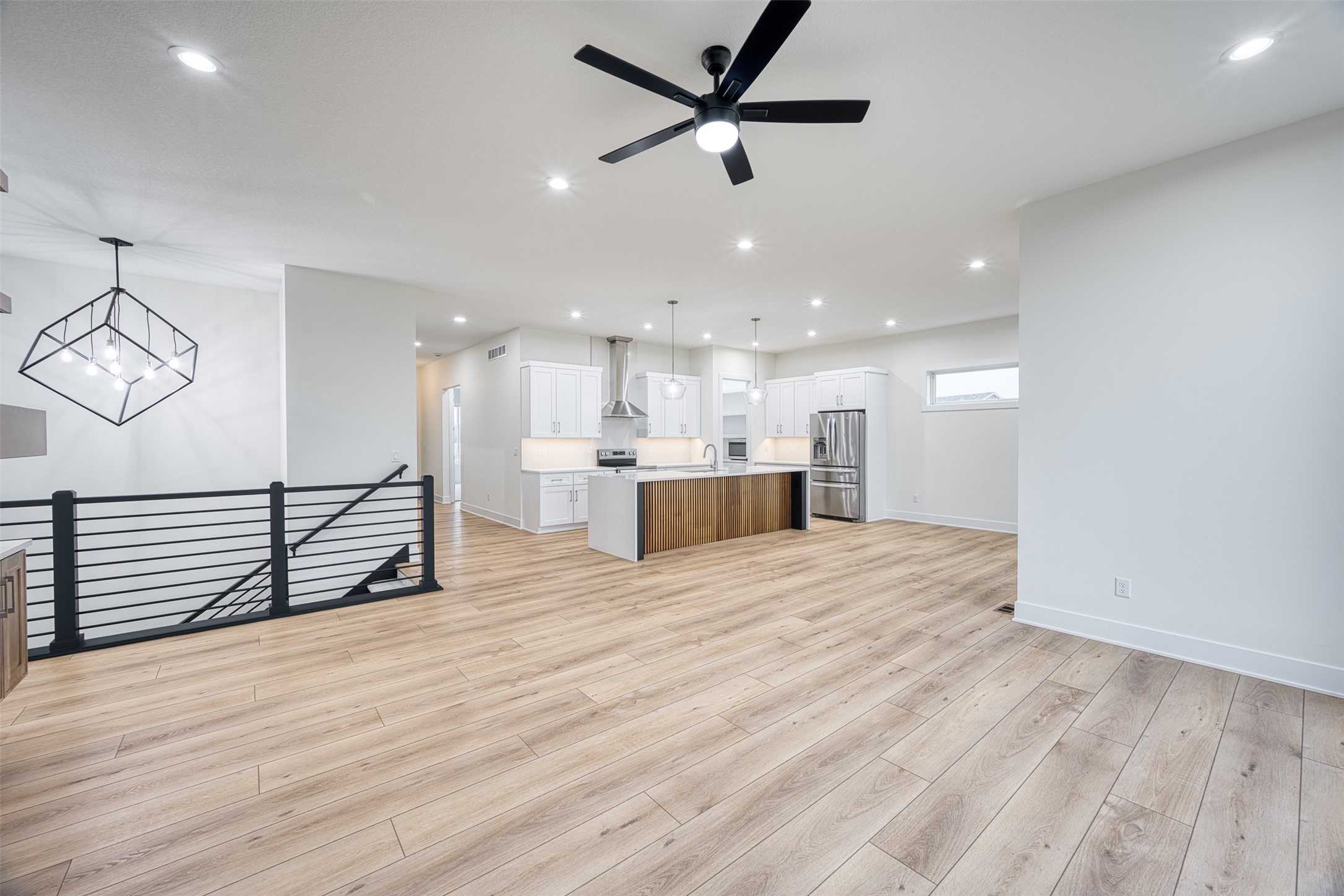 855 NW Frescott Circle