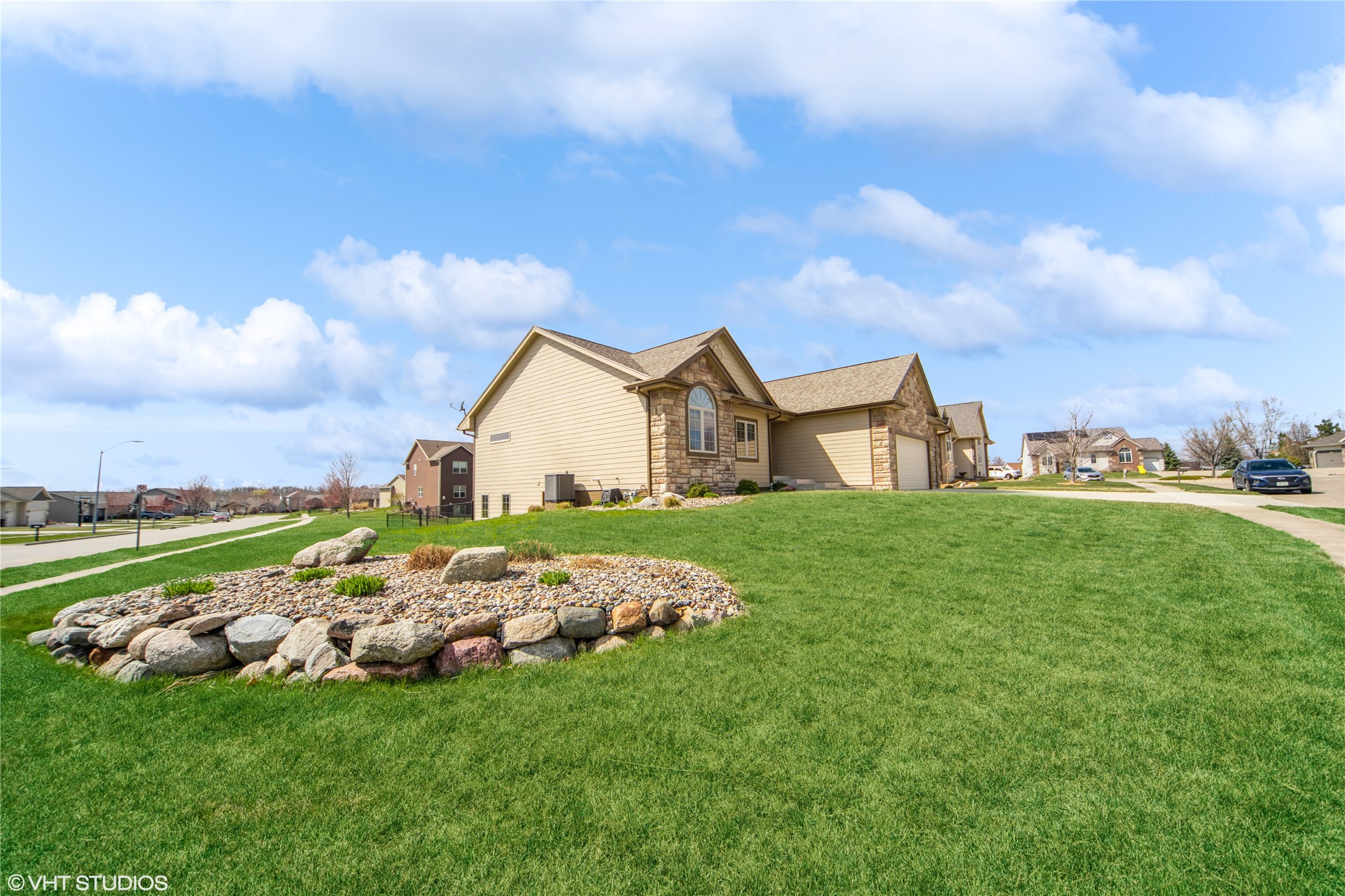 4306 NE Otter Court, Ankeny, Iowa image 2