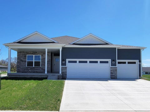 Homes For Sale - 580 NW Concord Lane<br/> Dallas County, Waukee, IA 50263