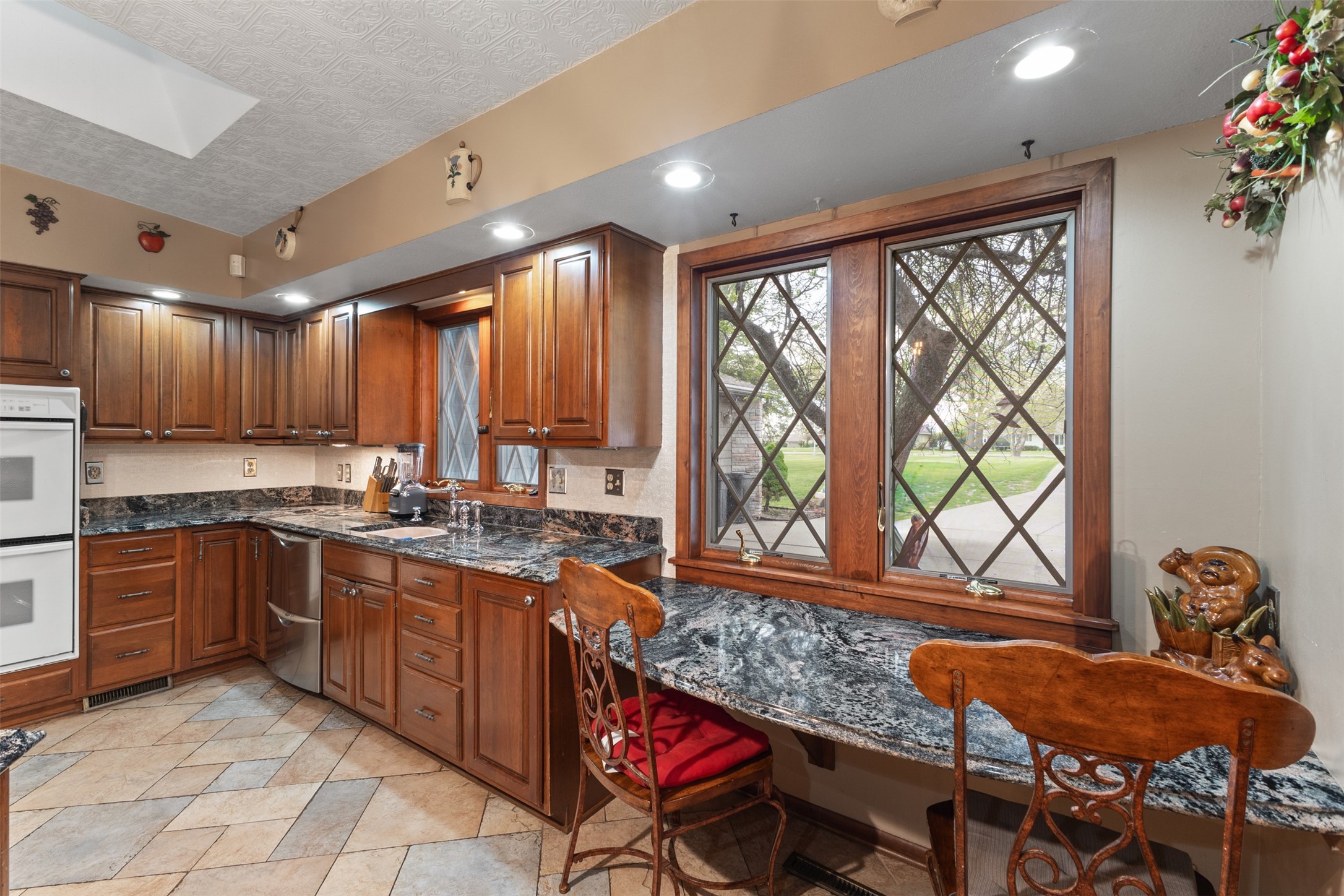 1608 W Lincoln Way, Marshalltown, Iowa image 6