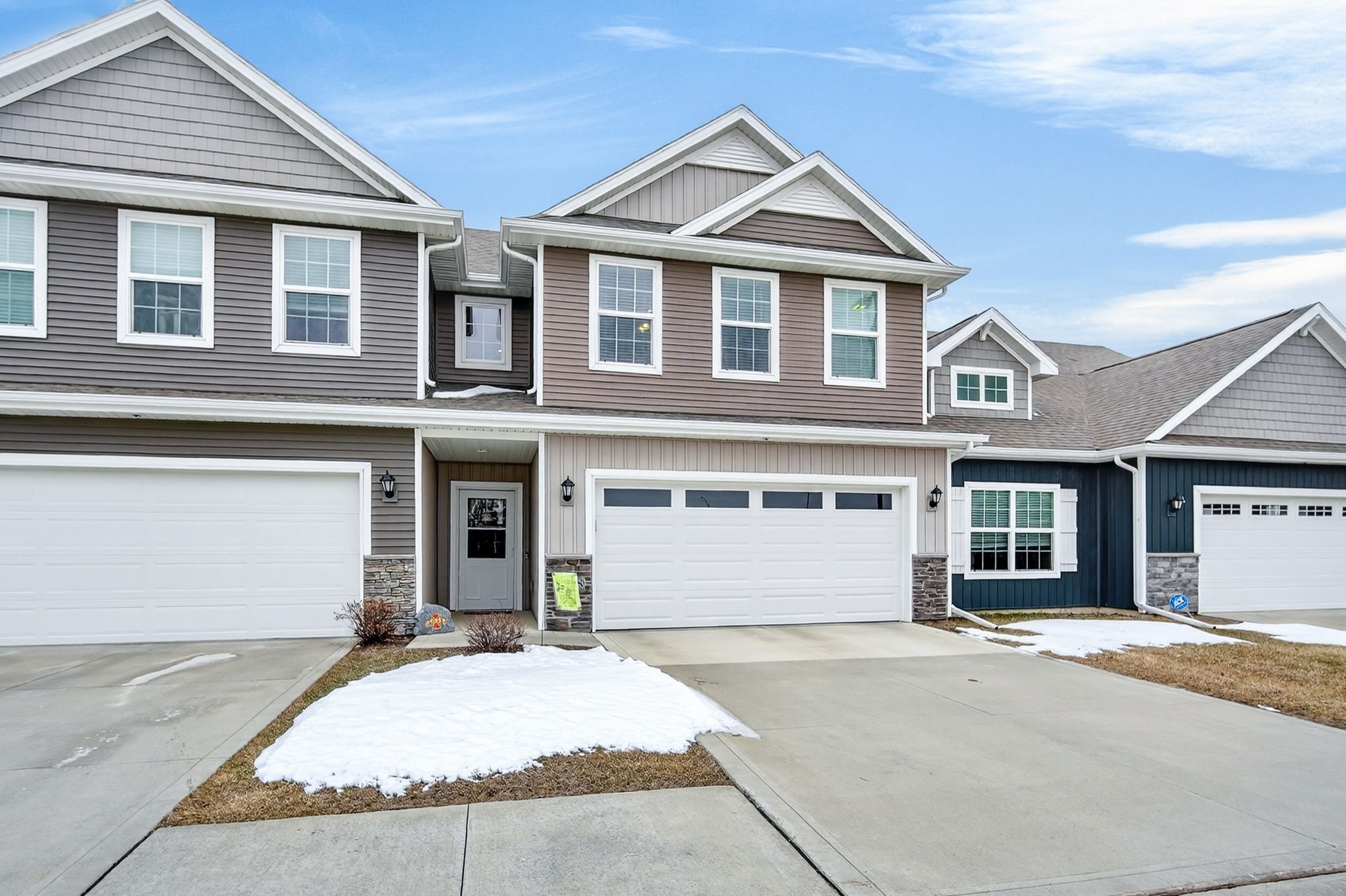 3318 NW Linwood Lane