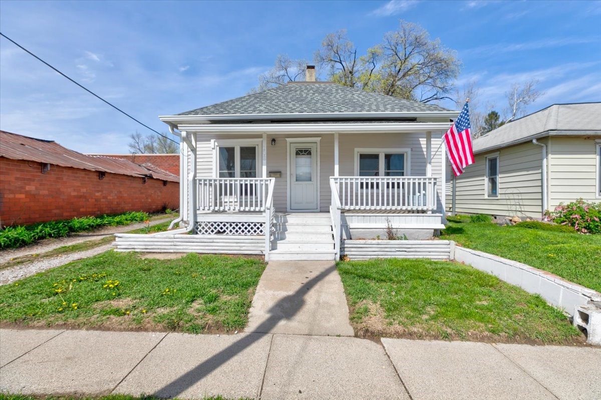 108 SE Main Street, Madrid, Iowa image 1