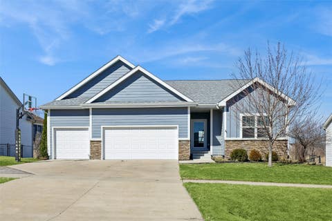 Homes For Sale - 9635 Marnewood Drive<br/> Johnston, IA 50131