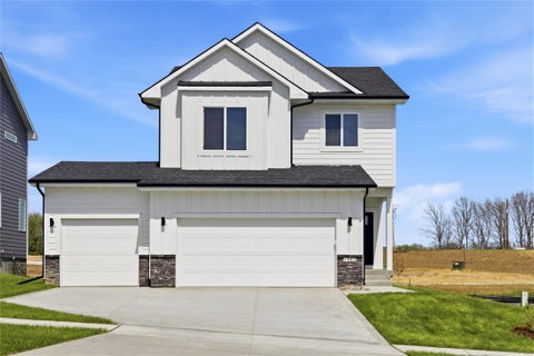 Homes For Sale - 1482 S 91st Street<br/> Dallas County, West Des Moines, IA 50266