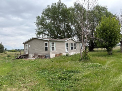 Mobile Home For Sale - 2930 Quarry Road<br/> Marshall County, Marshalltown, IA 50158
