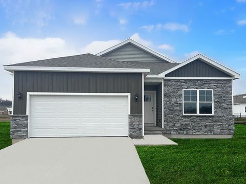 Homes For Sale - 3595 Paradise Lane<br/> Waukee, IA 50263