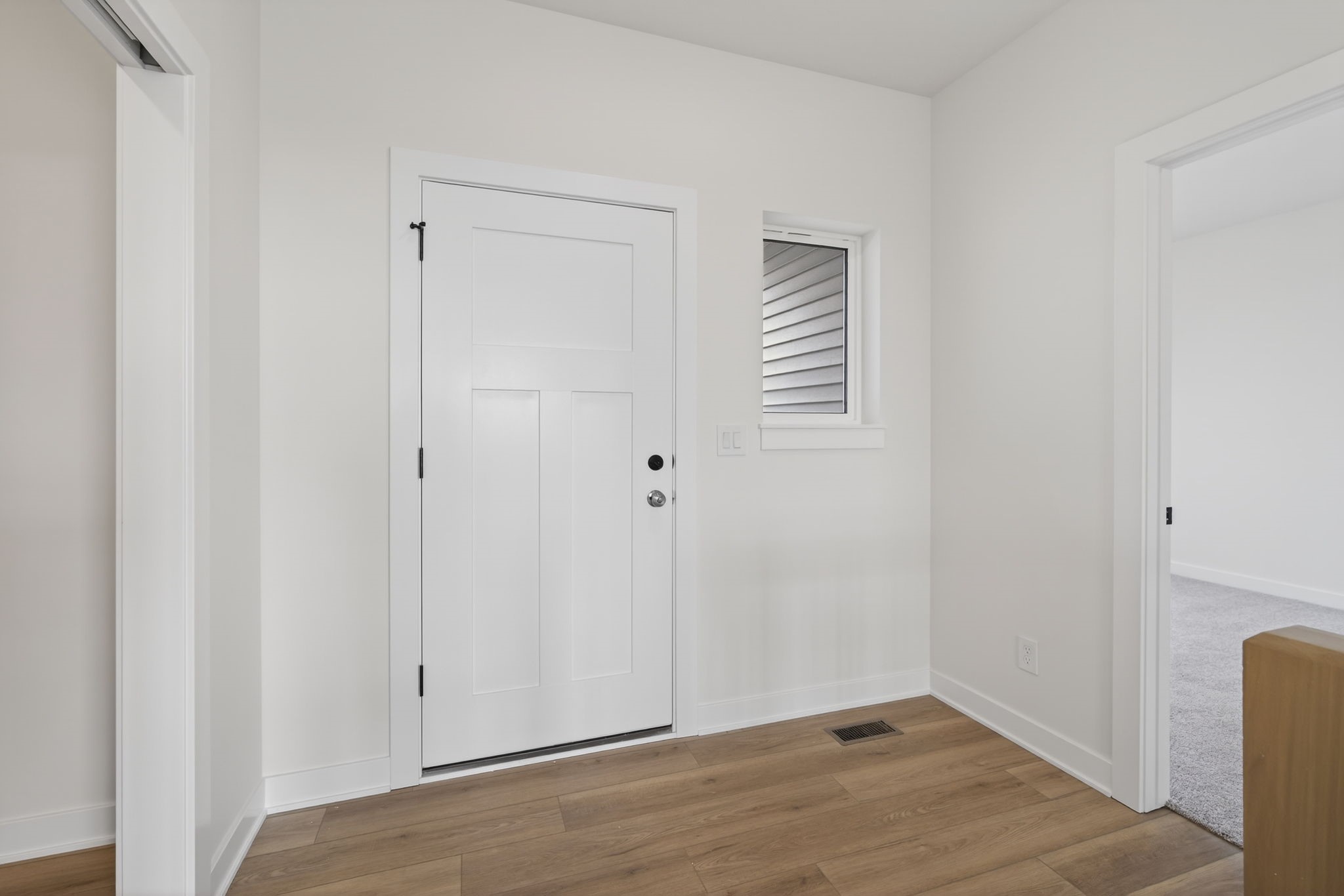 718 Plainside Avenue