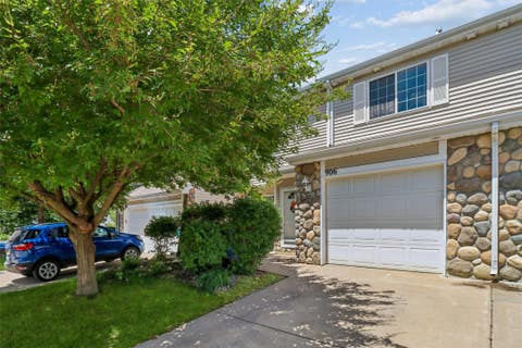 Condo For Sale - 3799 Village Run Drive #906<br/> Des Moines, IA 50317