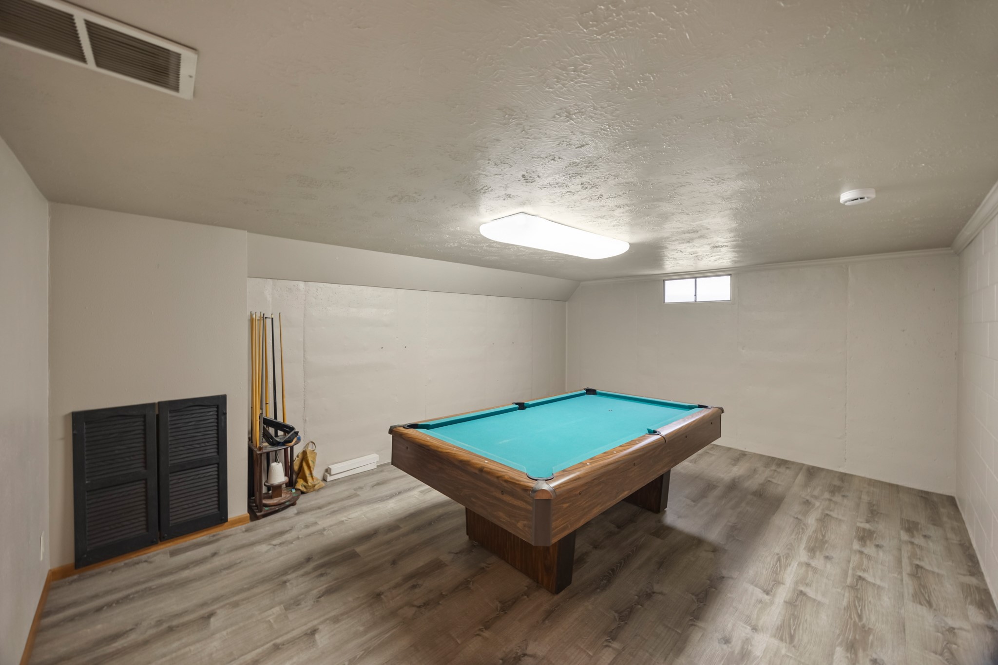 325 Ashworth Drive, Waukee, Iowa image 8