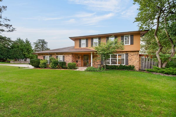 4521 AURORA AVE, DES MOINES, IA 50310 - Image 6ad73ecdbccabdd940b02e7100faee62/1810418249