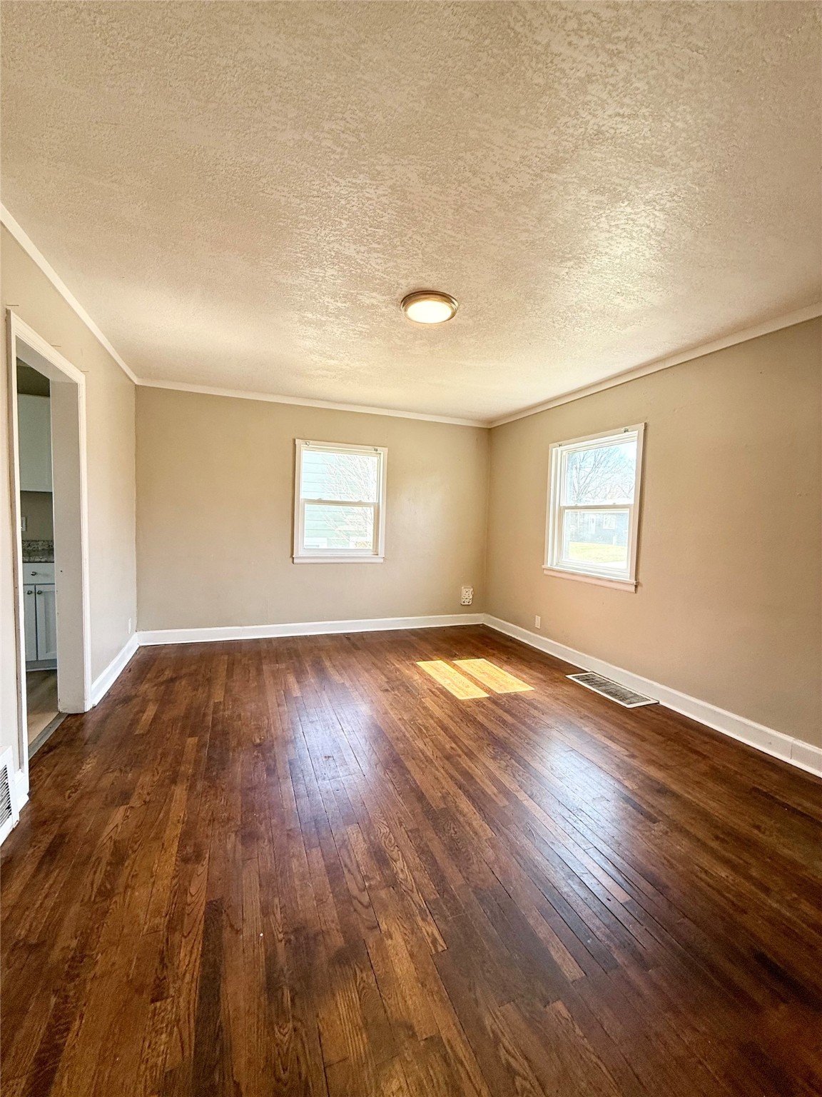 334 E Edison Avenue, Des Moines, Iowa image 3