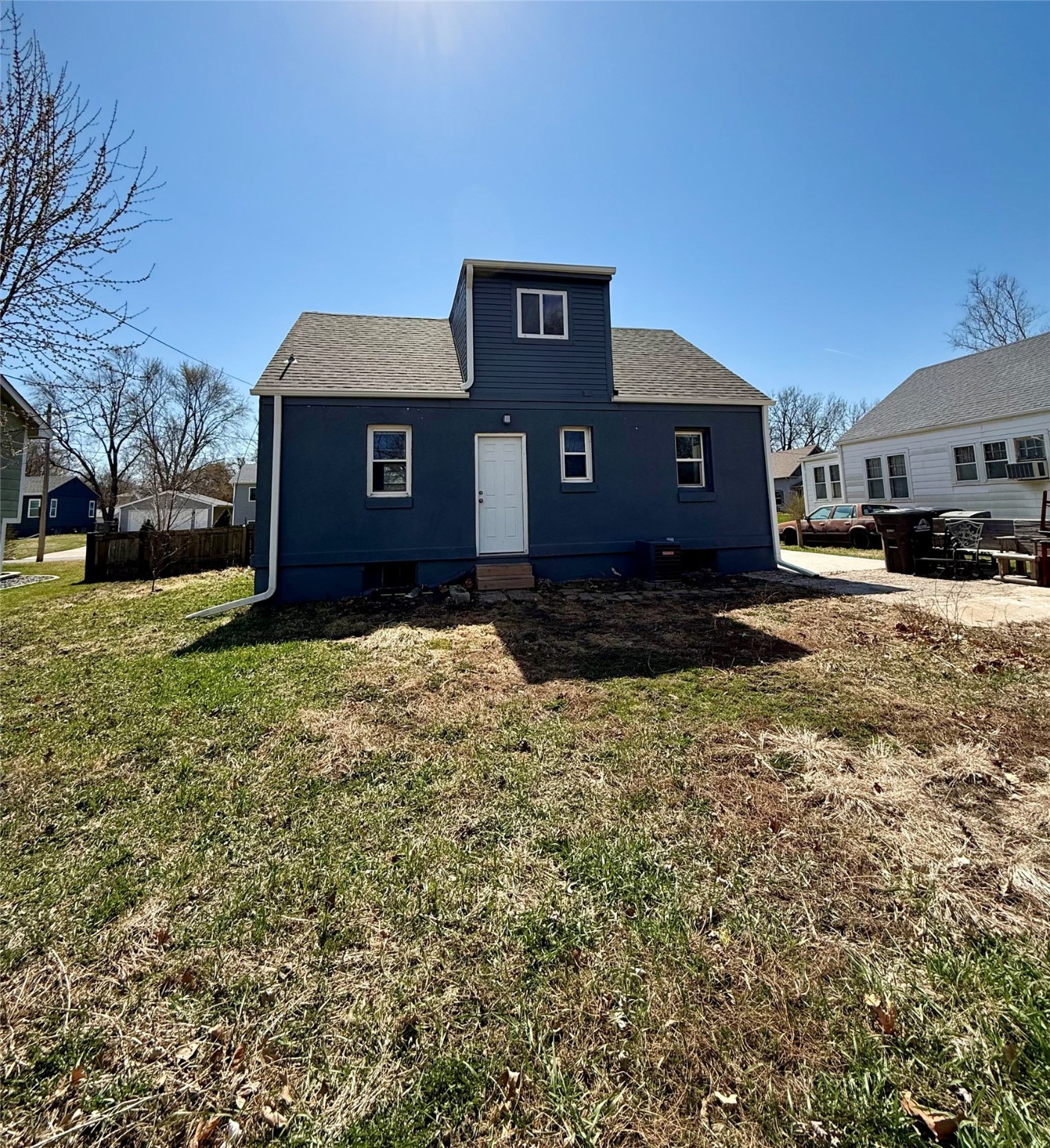 334 E Edison Avenue, Des Moines, Iowa image 2
