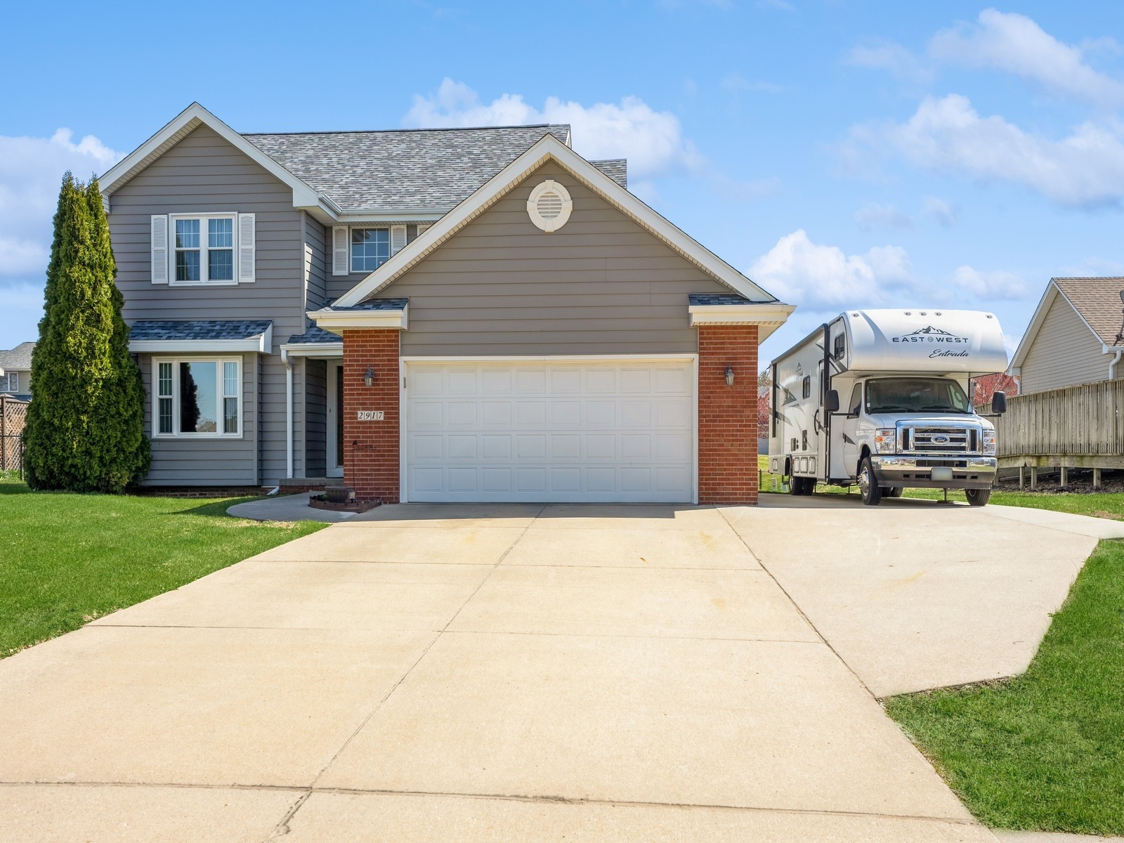 2917 SW Coves Drive, Ankeny, Iowa image 3