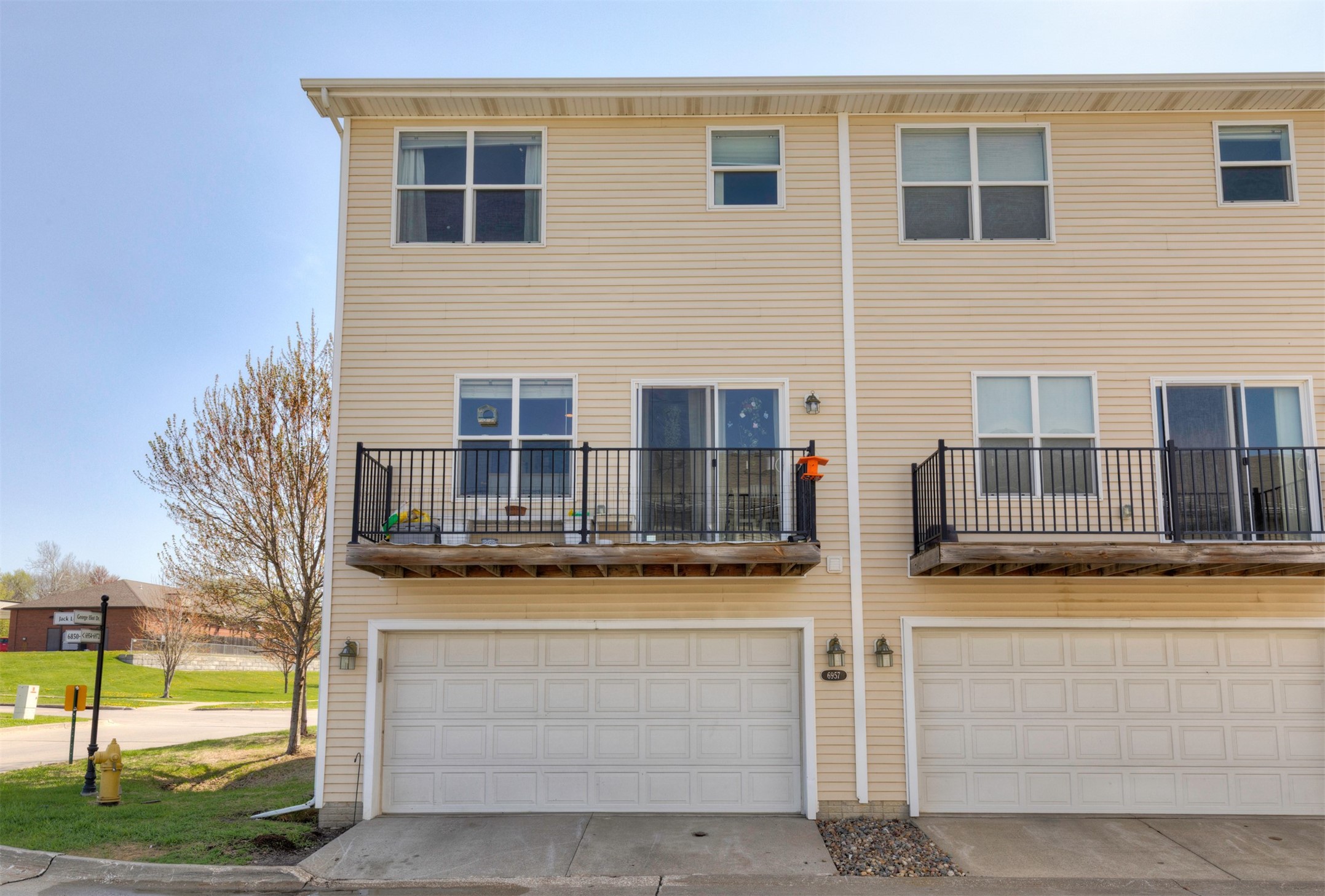6957 Jack London Drive, Johnston, Iowa image 5