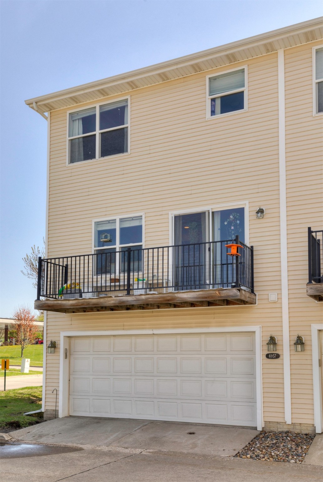 6957 Jack London Drive, Johnston, Iowa image 4