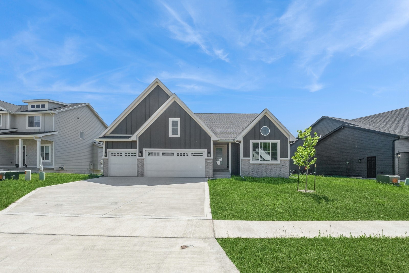 1059 W Trace Place, Polk City, Iowa image 1