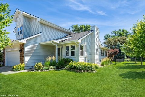 Single Family Residence in Urbandale IA 4725 84th Street 1.jpg