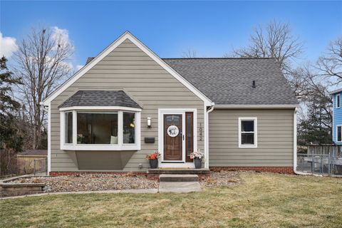 1042 58th Street Des Moines IA 50311