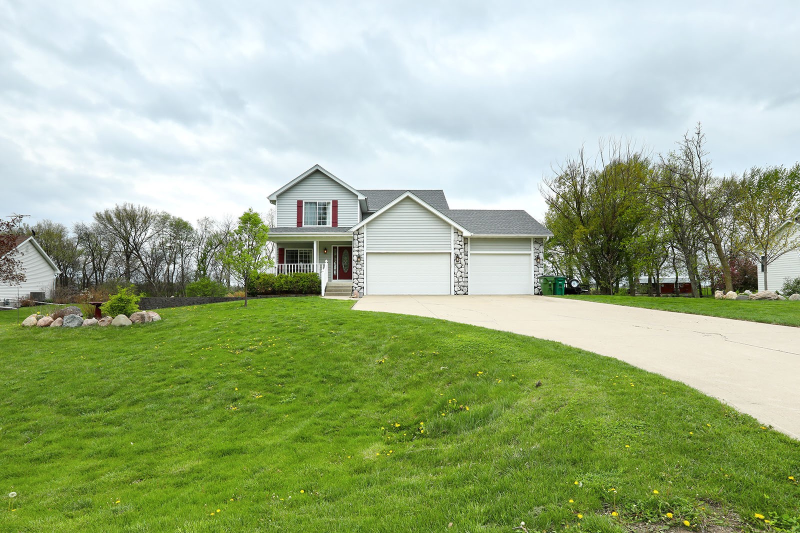 12032 NW 114th Lane, Granger, Iowa image 2