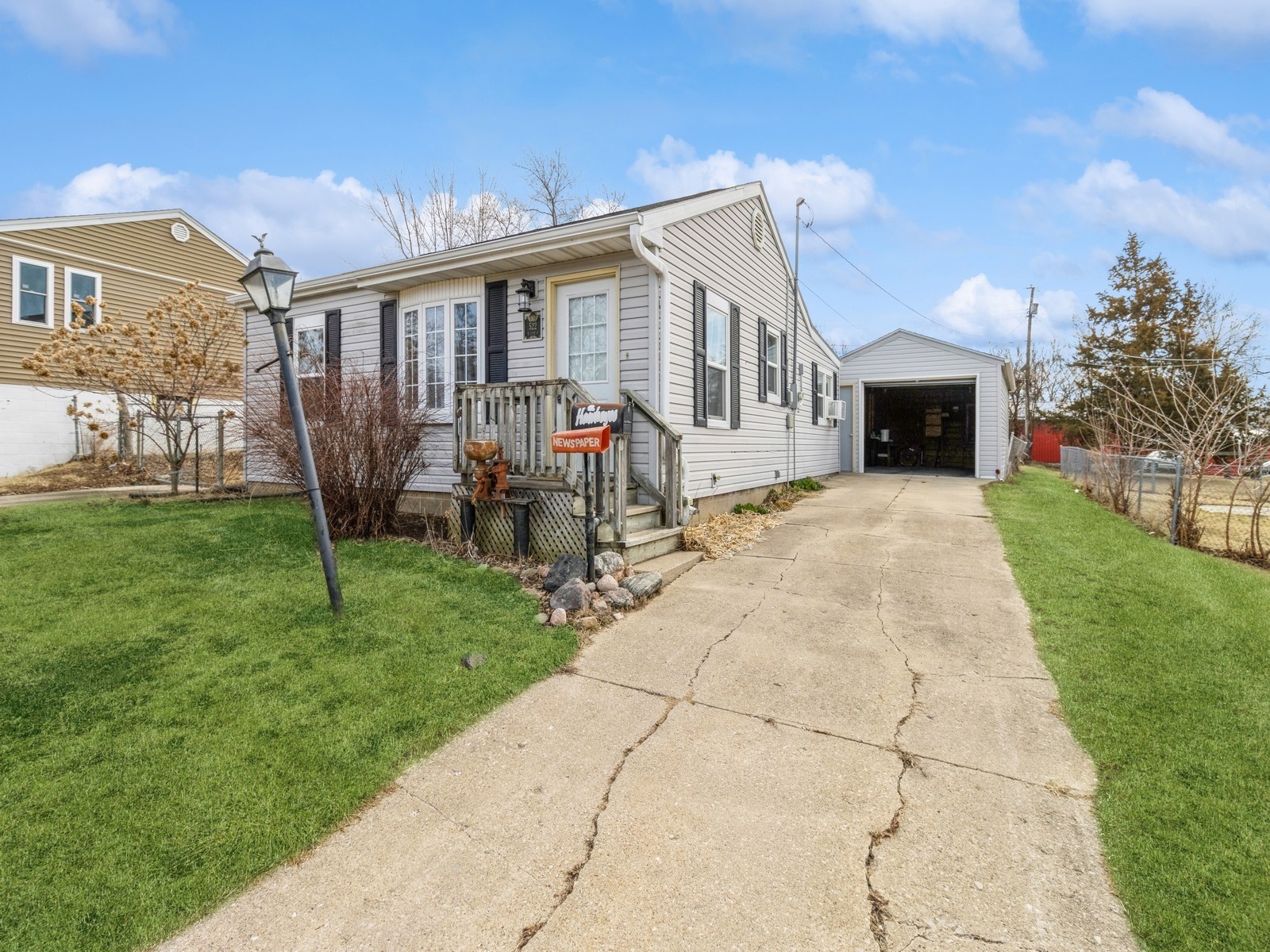 522 E 21st Street, Newton, Iowa image 3