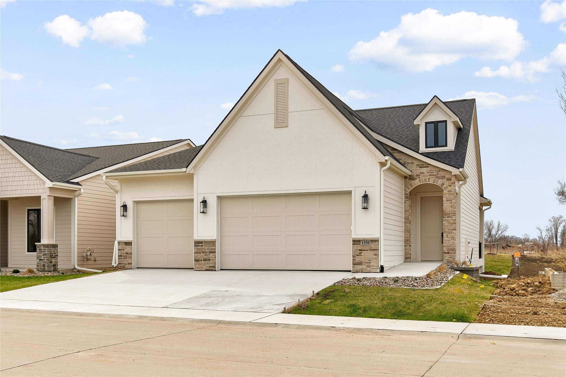 Photo 1 of 34 — 1350 SE Menlo Drive, Waukee, IA 50263