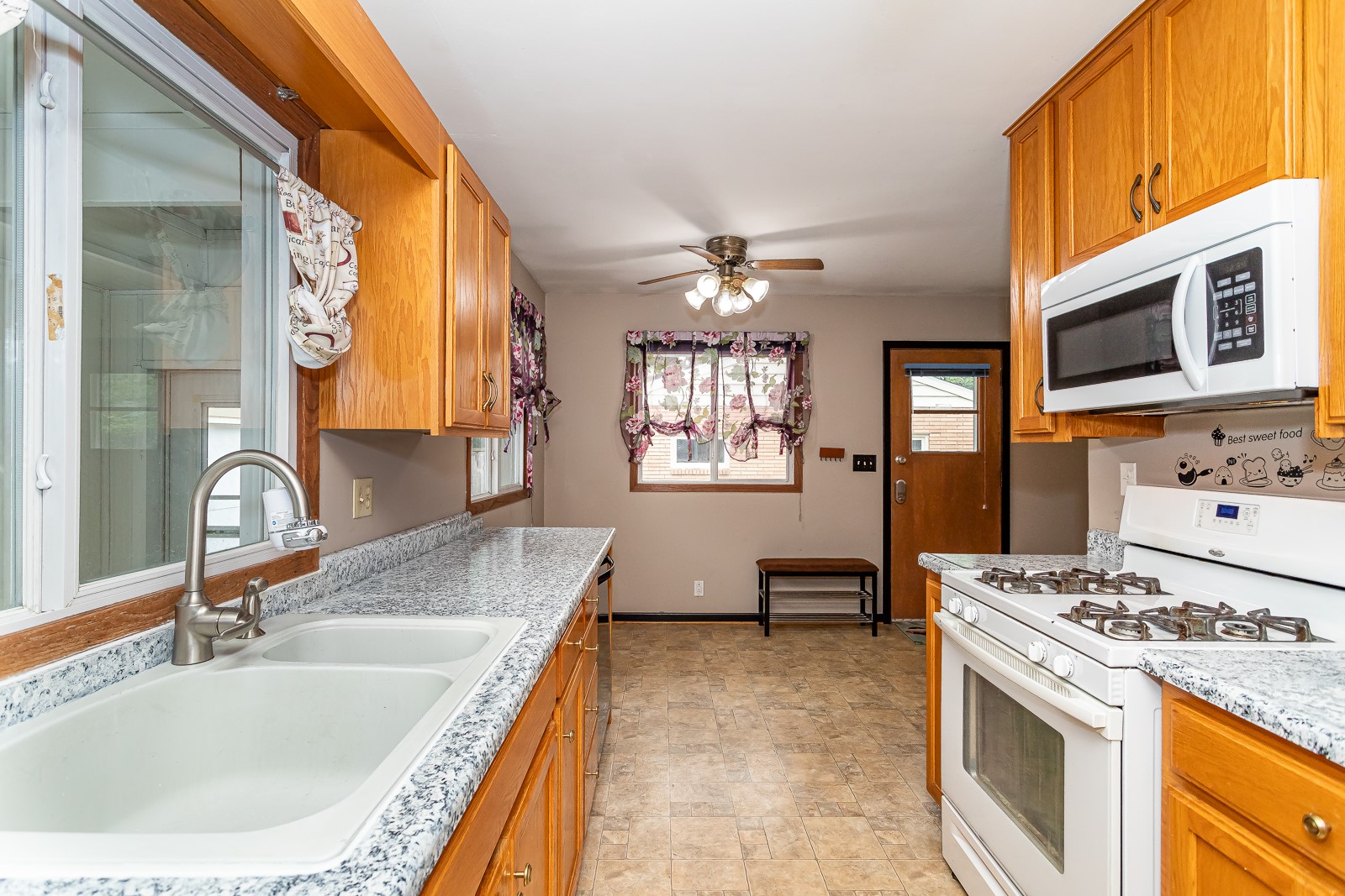 217 E 16th Street, Ames, Iowa image 13