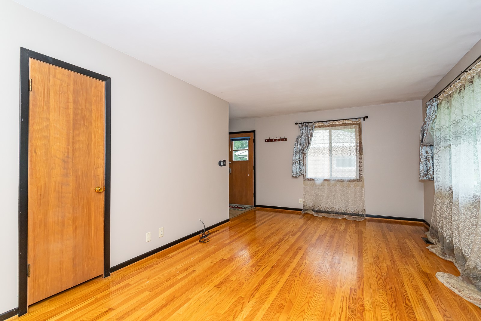 217 E 16th Street, Ames, Iowa image 8