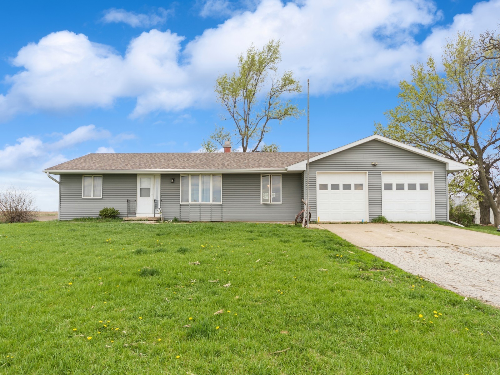 3473 Juniper Avenue, Casey, Iowa image 2