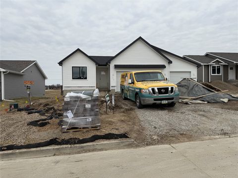 Homes For Sale - 25123 Bluebird Circle<br/> Adel, IA 50003