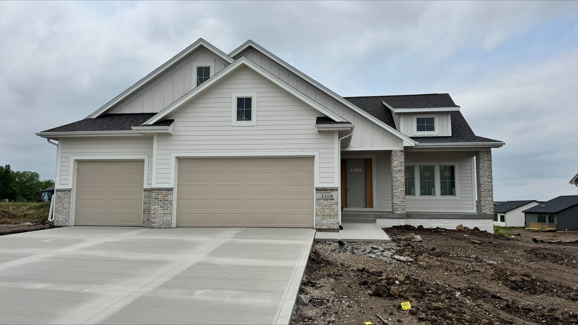 3208 SE Bannister Drive