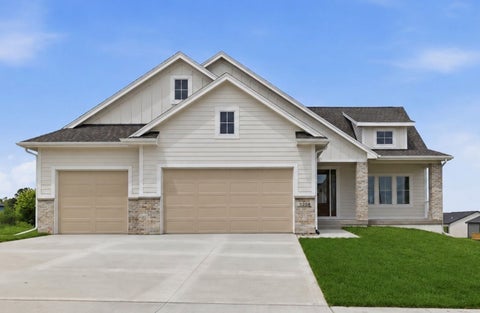 Homes For Sale - 3208 SE Bannister Drive<br/> Polk County, Ankeny, IA 50021