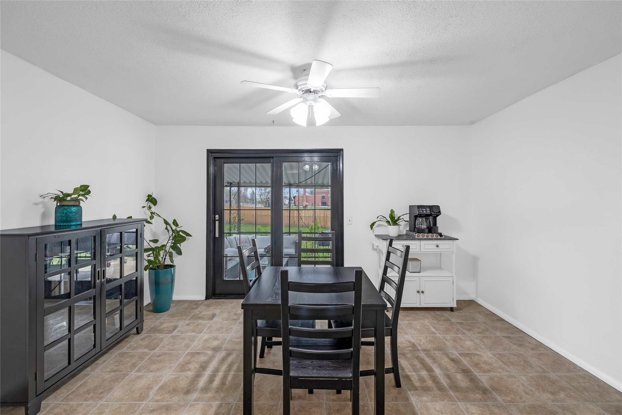 3717 E 28th Street, Des Moines, Iowa image 20