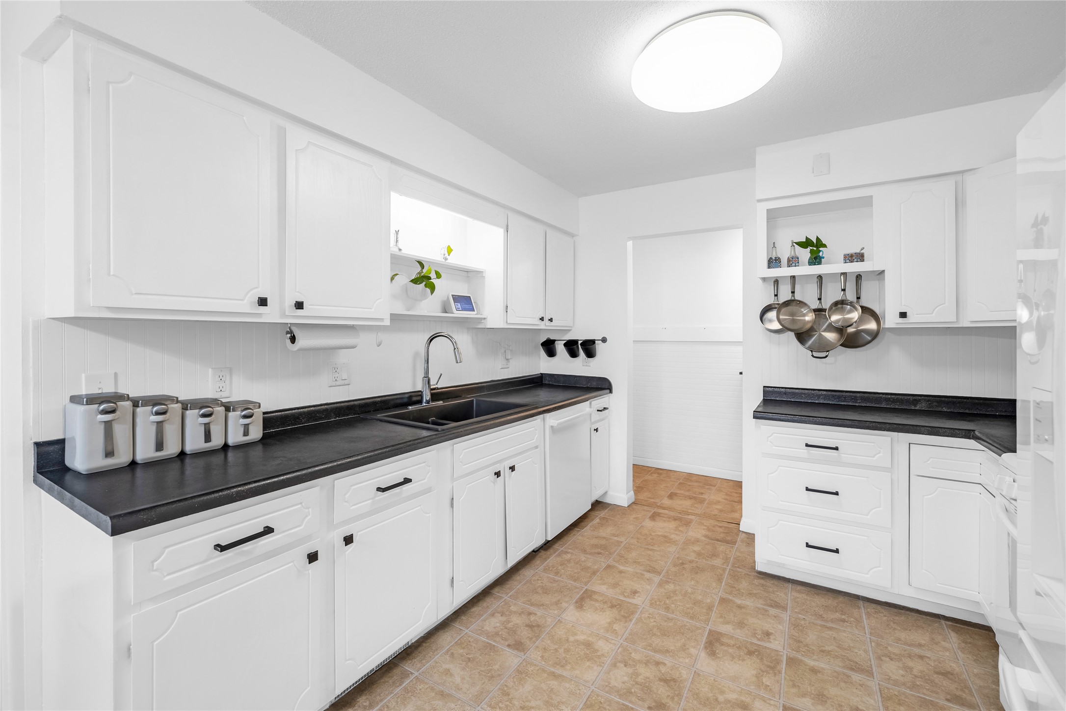 3717 E 28th Street, Des Moines, Iowa image 28