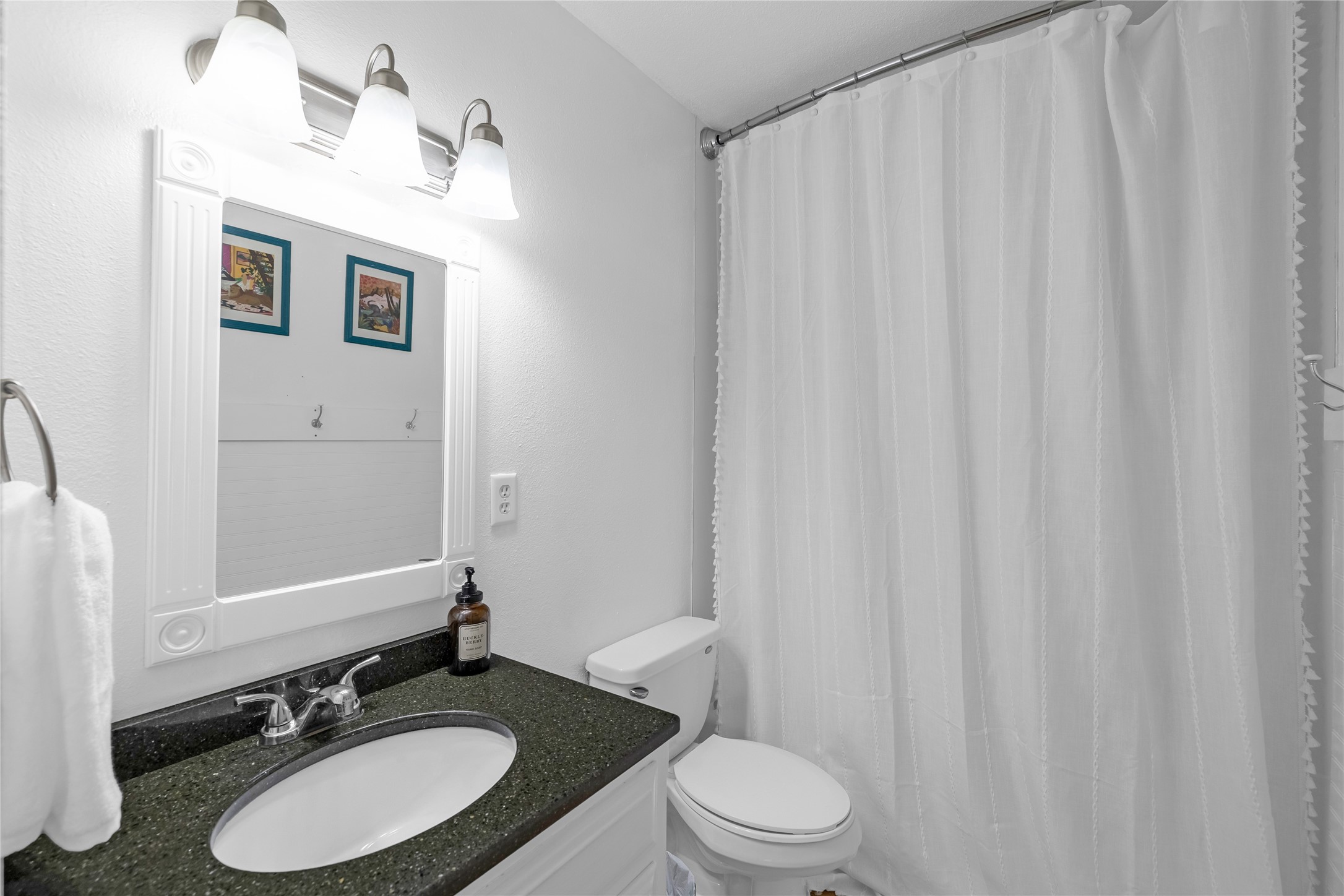 3717 E 28th Street, Des Moines, Iowa image 22
